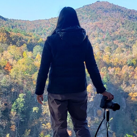 Meet your Posher - Picture 1 of 1